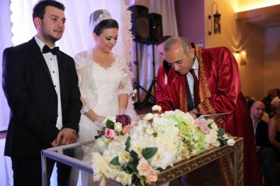 Altınordu'da 2015 Yılında Bin 335 Çift Evlendi