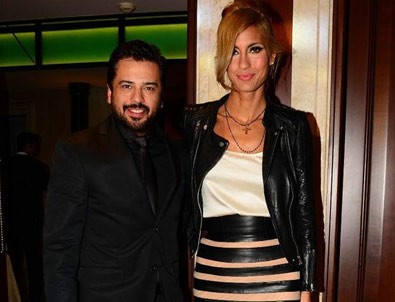 Çağla Şikel'den eski eşi Emre Altuğ'a destek