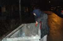 EMEKLİ MAAŞI - Fedakar Anne Sokaklardan Çöp Toplayıp Çocuğuna Bakıyor