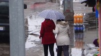 ZEMHERI - Sibirya soğuklarında yağmur yağdı