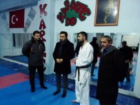 SEDAT YıLDıRıM - Kaymakam Örnek, Başarılı Karate Sporcularını Antrenmanda Ziyaret Etti