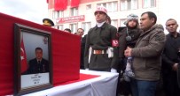 AFYONKARAHİSAR VALİSİ - Şehit Babasına Böyle Veda Etti