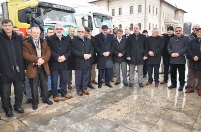 Sivas'tan Bayırbucak Türkmenleri'ne 5 Tır Yardım