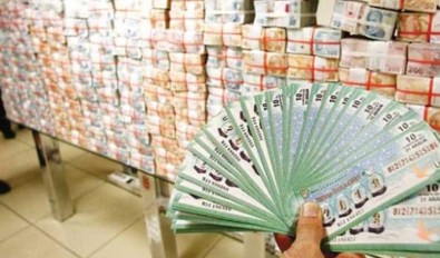 Talihliler ikramiyelerini aldı