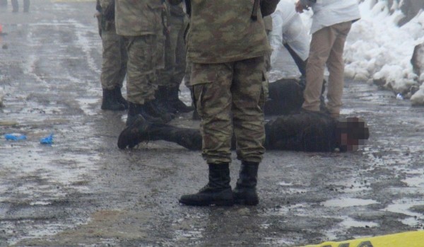 Diyarbakır Ve Hakkari'de ceset bulundu