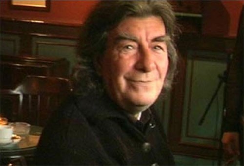 Ünlü sanatçı yoğun bakımda