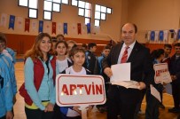 KUPA TÖRENİ - Anadolu Yıldızları Badminton Çeyrek Finalleri Fatsa'da Başladı