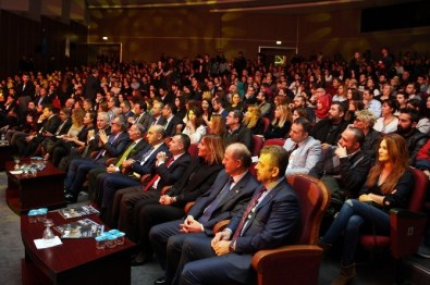 Başkan Kerimoğlu'na Yılın Özel Yıldızı Ödülü