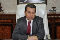 AZMI ÇELIK - Batman Valisi Azmi Çelik'ten 10 Ocak Çalışan Gazeteciler Günü Mesajı