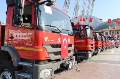 Büyükşehir, Yeni İtfaiye Araçlarının Tanıtımını Yapacak