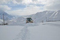 Hakkari'de 56 Köy Ve 100 Mezra Yolu Ulaşıma Kapandı