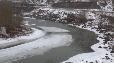 Kars Çayının Buzları Çözüldü