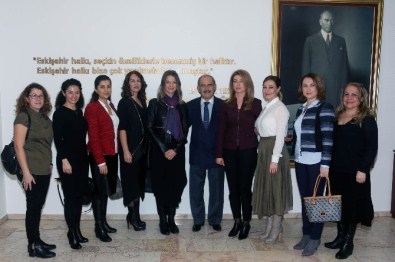 Özel Çağdaş İlköğretim Okulu Velileri Başkan Büyükerşen'i Ziyaret Etti