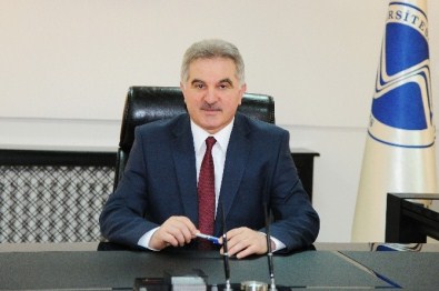 Rektör Elmas 2015 Yılını Değerlendirdi