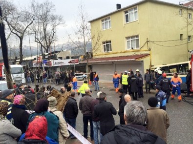 Sarıyer'de Minibüs İşyerinin Duvarına Çarptı Açıklaması 1 Ölü, 15 Yaralı