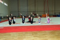CEMİL CAN - Trabzon'da Okullar Cimnastik'te Yarıştılar