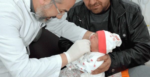 Dişleri ağzında doğdu