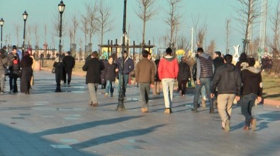 Bandırma'da Yazdan Kalma Günler Yaşanıyor