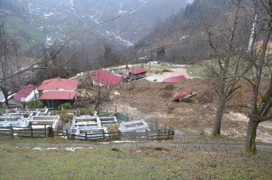 Lodos'un Ardından Gelen Heyelan