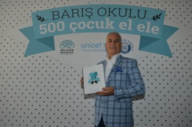 Nilüfer Belediyesi Barış Anadolu Lisesi'nin Hikayesi Kitaba Dönüştü
