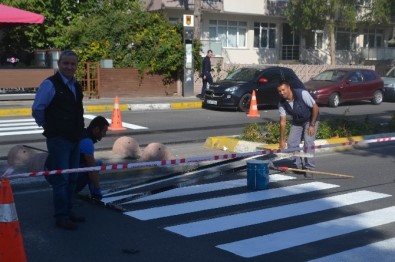 Öğrencilerin Yaya Geçitleri Yenileniyor