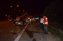 TEM Otoyolunda Karayolları Ekiplerine Otomobil Çarptı Açıklaması 5 Yaralı