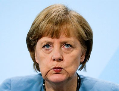 Angela Merkel Şemdinli saldırısını kınadı