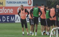 NEVZAT DEMİR - Beşiktaş antrenmanında gerginlik