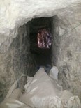 CEPHANELİK - Hakkari Kovan Tepe'de Mağara İçinde Cephanelik Bulundu