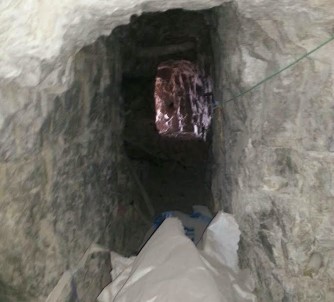 PKK'nın mağarasında cephanelik çıktı