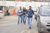 KUYUMCU SOYGUNU - Soyguncu Polis Çıktı