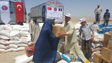 TİKA'dan Afganistan'da Savaş Mağduru 300 Aileye Gıda Yardımı
