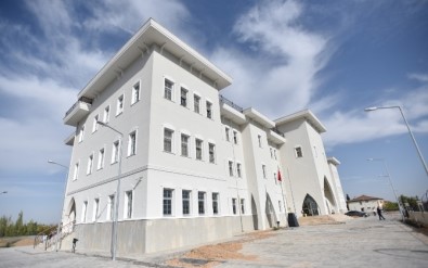 Başkan Gürkan Battalgazi Kaymakamlığının Yeni Binasını Gezdi