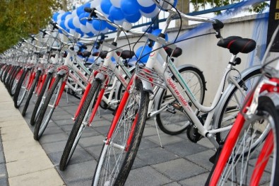 Erbaa Belediyesine 500 Bisiklet Hediyesi