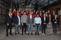 HÜSEYIN AKSOY - Eskişehir Hentbol Takımı Yemekte Buluştu