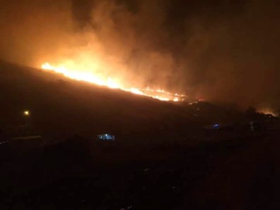 Gece Alevlerle Aydınlandı