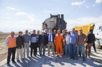 VEDAT DEMİRÖZ - Ahlat Belediyesinden Yol Seferberliği