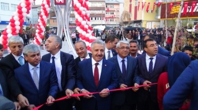 Bakan Arslan, Sarıkamış'ta 'Demokrasi Meydanı'nın Açılışını Yaptı