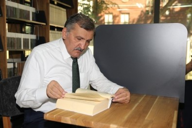 Başkan Murat Aydın Açıklaması 'Merkezefendi Şehir Kütüphanesi'nde Turgut Cansever Hocamızın İzi Var'