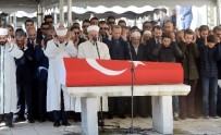İSTANBUL MÜFTÜSÜ - Eski Maliye Bakanı Keman Unakıtan Son Yolcuğuna Uğurlandı