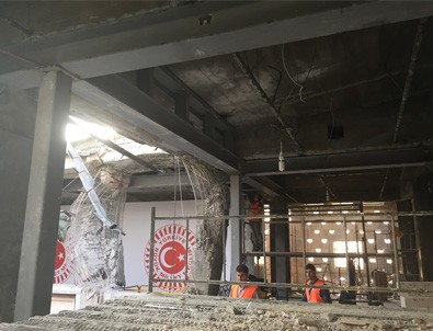 Meclis'te bombanın atıldığı bahçede anıt yapılacak
