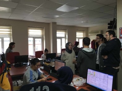 Öğrenciler 112 Komuta Kontrol Merkezi'ni Ziyaret Etti