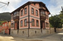 TURİZM CENNETİ - Takkasızlar Konağı Hizmete Başladı