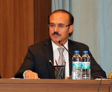 Vali Yurtnaç'tan Yol Yapımını Geciktiren Müteahhitlere Eleştiri