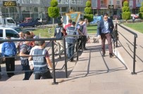 CIHAN HABER AJANSı - Balıkesir'de FETÖ Soruşturmasında 3 Kişi Tutuklandı