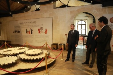 Büyükelçi Keçeci İslam Bilim Tarih Müzesini Gezdi