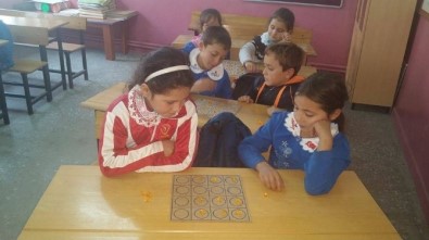 Karbasan İlkokulu'nda Zeka Oyunları Ve Mantıksal Aritmetik Kursu