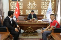 Ödül Alan Sporcuya Bir Ödül De Ekinci'den