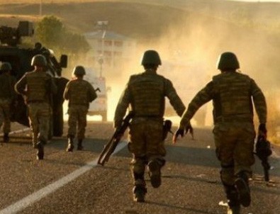 Bitlis'te çatışma: 1 asker yaralı