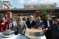 ÖĞRENCİ YURTLARI - Tunceli Belediyesi'nden 5 Bin Kişiye Aşure Dağıtımı